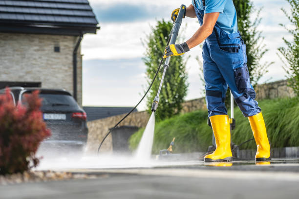 Best Commercial Pressure Washing  in Watervliet, MI